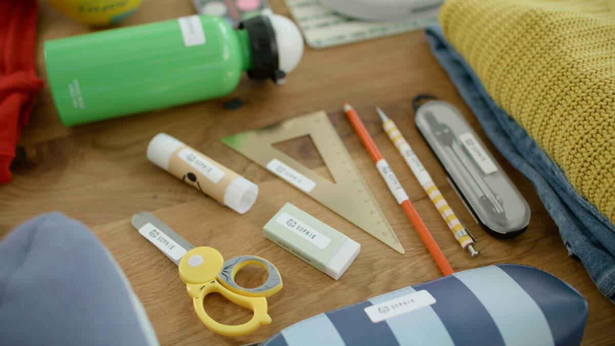 تاريخ طباعة أصلي من ترودات مع نص مستطيل 4850 إنجليزي من ترودات تاريخ طباعة أصلي مع نص مستطيل 4850 إنجليزي